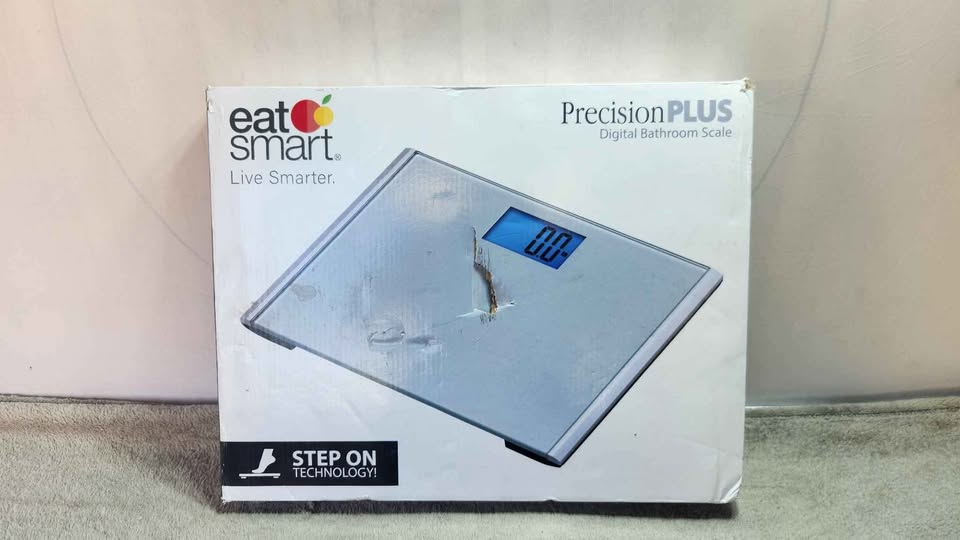 Eat smart precision plus digital bathroom scale.
